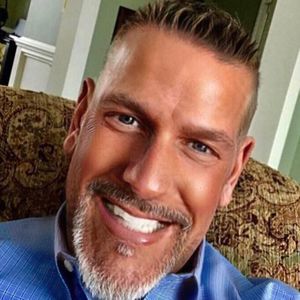 Meet your Posher, Todd